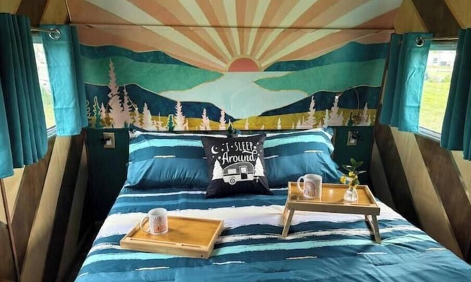 Sweet Grass County House | Gypsy Sol—caravan deluxe!