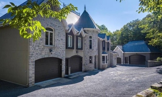 Mauricie House | Hôtel à la maison - Manoir Sacacomie