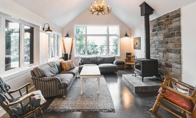 Preissac House | Hôtel à la maison - Chalet la Pointe à Tibi