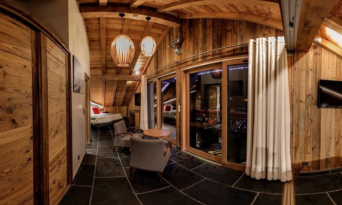 Les Gets Hotel | Hôtel Alpina