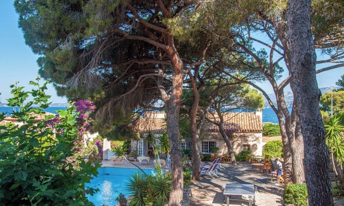 Le Pradet Hotel | Hôtel Escapade