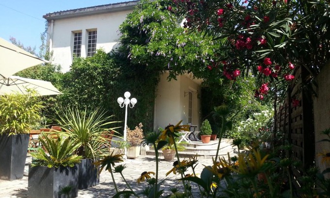 Villeneuve-sur-Lot Hotel | Hôtel La Résidence