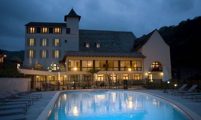 Entraygues-sur-Truyere Hotel | Hôtel La Rivière