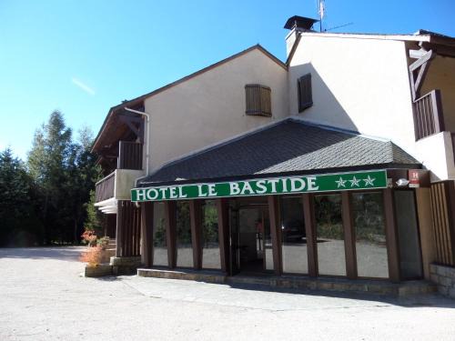 Nasbinals Hotel | Hôtel le bastide