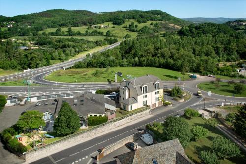 Banassac Hotel | Hôtel-Restaurant Le Calice Du Gevaudan - A75