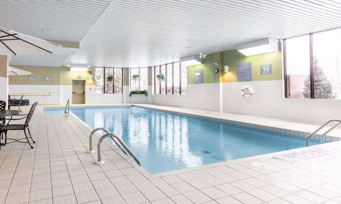 Boucherville Hotel | Hôtel WelcomINNS