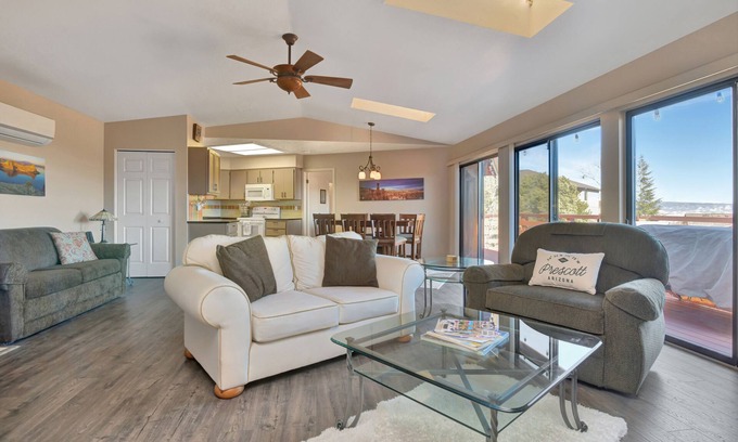 Yavapai Hills House | *H*Central Loc*Amazing Views*15min from the square!Close to lynx Lake*