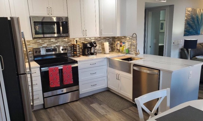 Folly Field Condo | H.H. Beach & Tennis Resort-2/2 100% renovated ON THE BEACH condo. 5% DISCOUNTS!