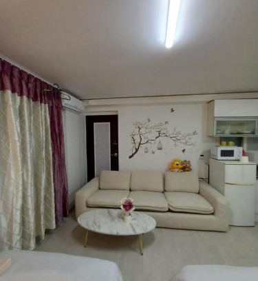 Sadangil-tong Villa | H house