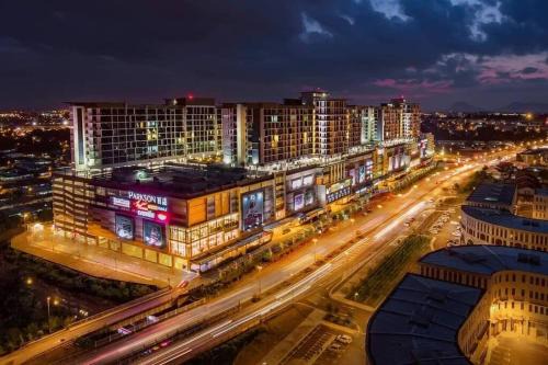 Kuching Apartment | H. S. Tang's Homestay J1