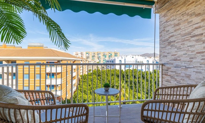 Parque Ayala Apartment | H2M Parque Huelin 2nd Line Beach & Terrace