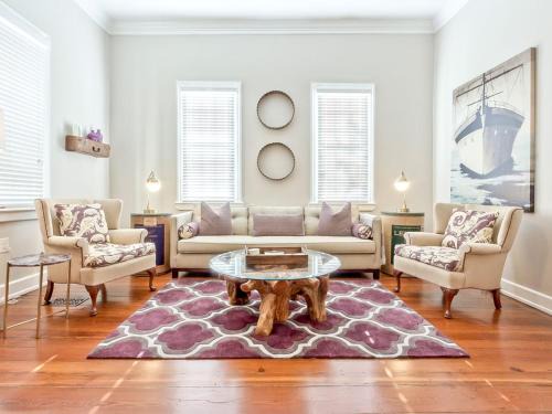 Historic District - North Apartment | Habersham 2