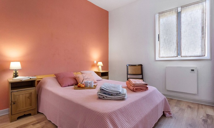 Garachico Apartment | 'Habitación Drago' with Shared Terrace and Wi-Fi