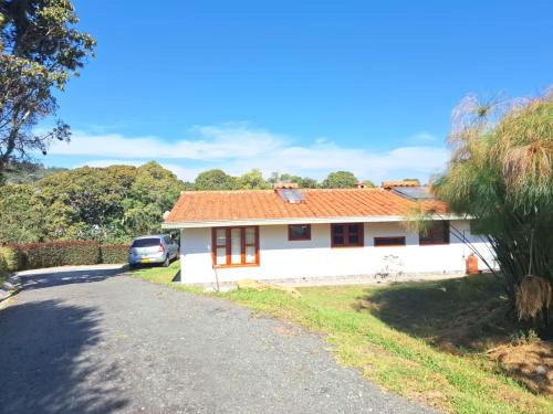 Medellin House | Habitación en Casa San Miguel, Vereda El Plan, Santa Elena