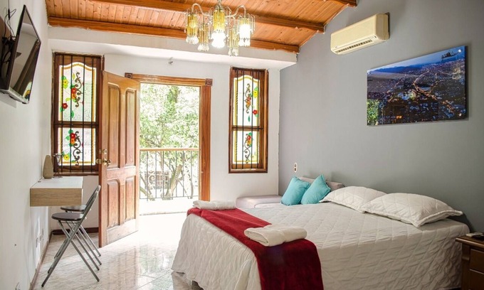 Cali House | Habitación Privada en Casa - Limonar, Cali
