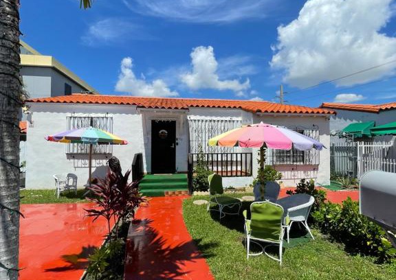 West Little Havana House | Habitacion Centrica Calle 8 Miami (2)