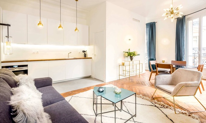 Gaillon Apartment | Habitat Parisien - 2BR-2BA - AC - Balcony - Opéra