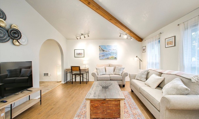 Southeast Boise Condo | #HabitueHomes - Bown Crossing Bungalow