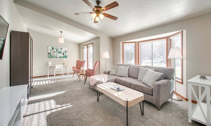 Collister House | #HabitueHomes - Castle Hills Hideaway