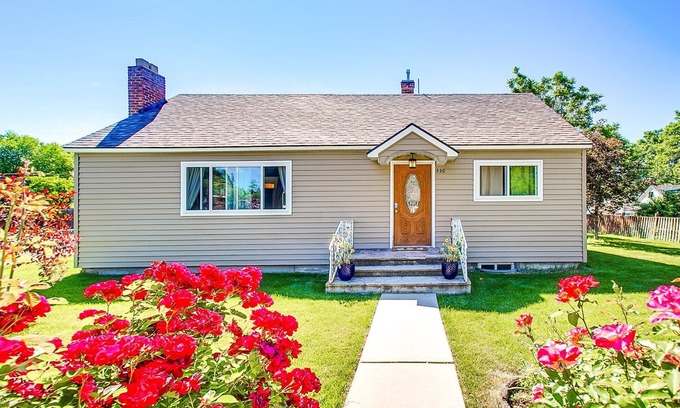 Veterans Park House | #HabitueHomes - Patty's Piece of Peace - 2 Bed!