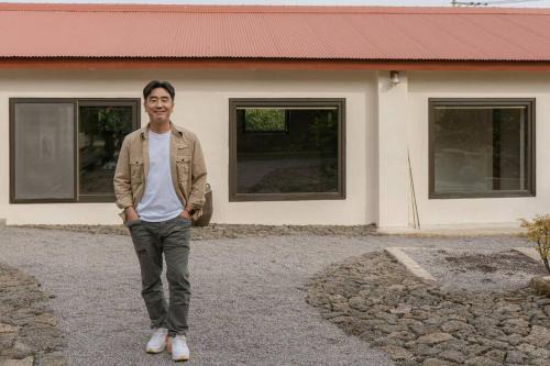 Pyoseon House | HacheonBaramJip Angeori Stay Curated by Actor Ryu Seungryong