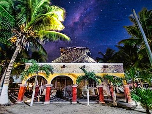 El Cuyo Apartment | Hacienda Antigua Villa, 50m from sandy Beach