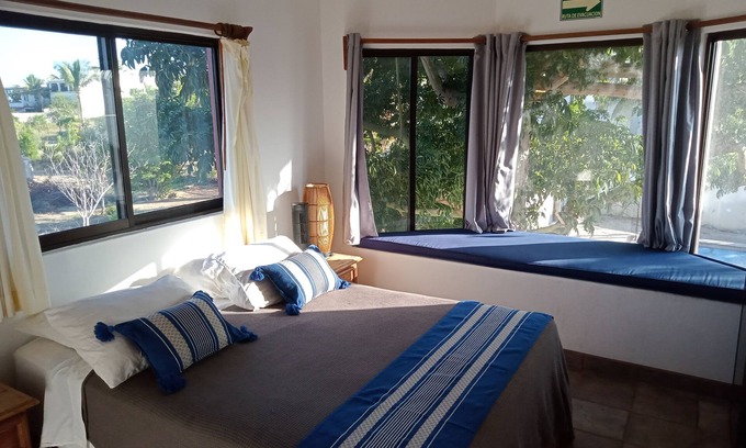La Ribera Bed & Breakfast | Hacienda de Palmas: Room #2 Cupola with one queen size bed