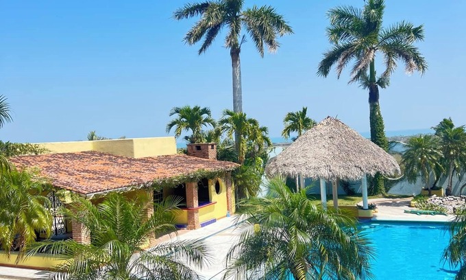 Pueblo Viejo House | Hacienda Girasoles Tampico