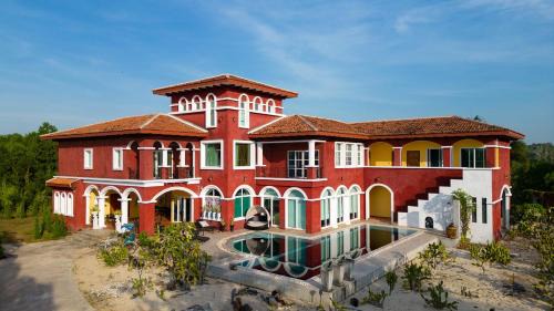 Kram Hotel | Hacienda Resort - Mae Phim
