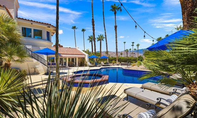 Rancho Mirage House | 'Hacienda Rosa' A 1.4 Acre 8 Bedroom Estate