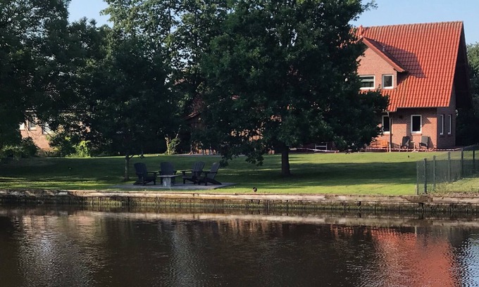 Weener House | Hafenfewo Weener - vacation right on the water