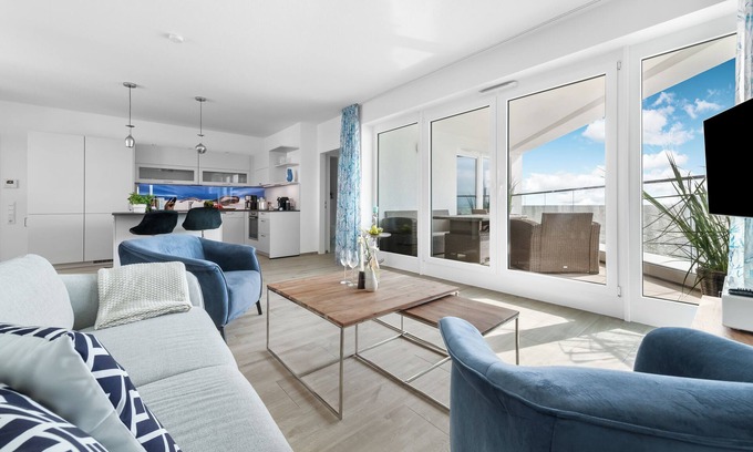 Kappeln Apartment | "Hafenloge": luxury, sea view, 2 bedrooms, terrace, elevator, directly on the Baltic Sea.