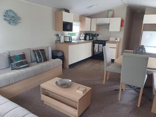 Berwick-upon-Tweed House | Haggerston Castle LAKEFIELD 12 - ENTERTAINMENT PASSES NOT INCLUDED