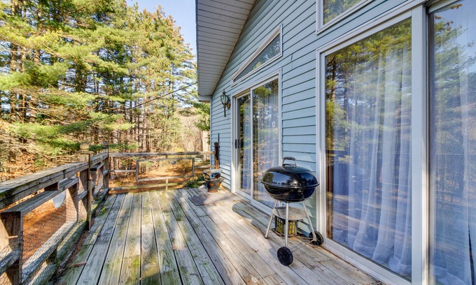 Hague House | Hague Vacation Rental ~ 2 Mi to Lake George!