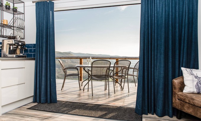 Glandyfi Cottage | Haka Lodge