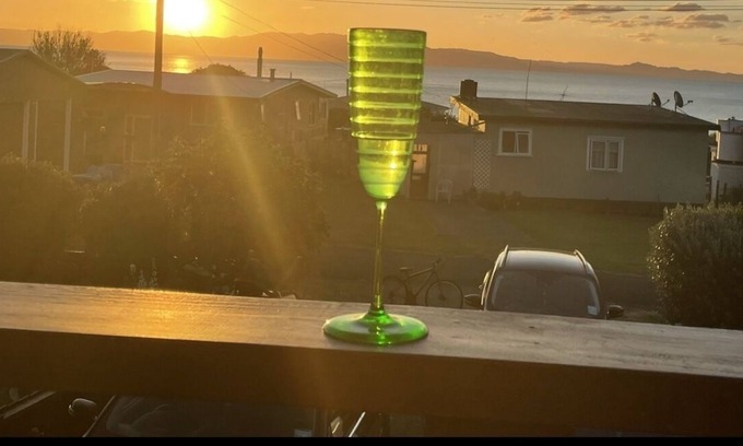 Te Mata House | Hakuna Te Mata - Bush walks beach & waterholes - Coromandel Coast