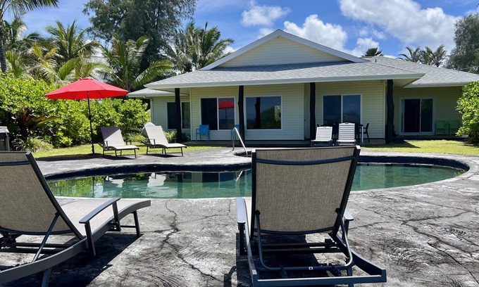 Keaau House | Hale Kai Nalu- Oceanfront Luxury Home W/Pool & Spa- Hilo-Side