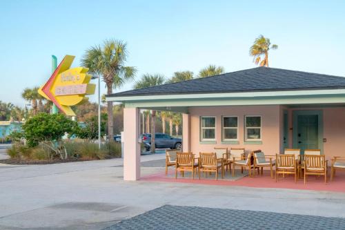 Vilano Beach Hotel | Haley's Court Boutique Motel