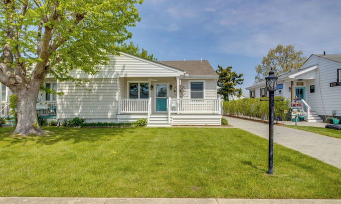 Village Green House | Half-Mi to Beach: Cape May Getaway w/Deck & Yard!