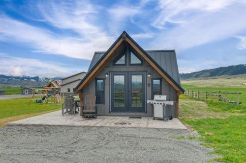 Alder House | half Mi to Ruby River Cabin with Trail Access!