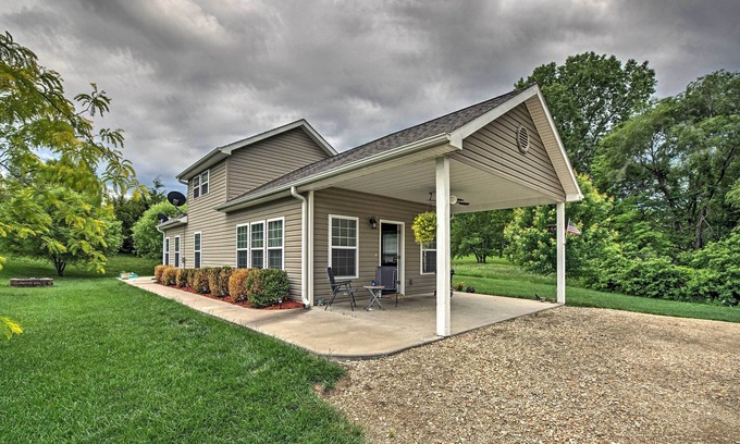 West Shore House | Half Mi to Yacht Club: Home by Perry Lake!