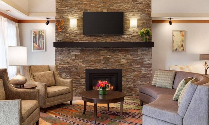 Brisbane House | Halfway between SFO Airport and downtown !