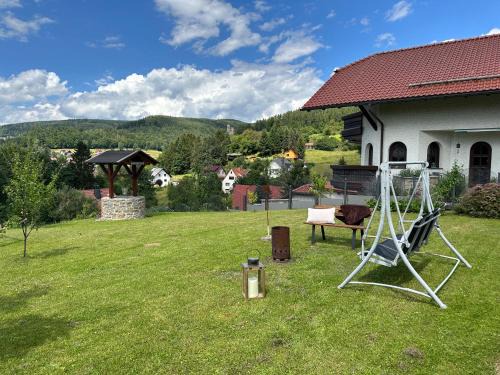 Steinbach-Hallenberg Apartment | Hallenburgblick