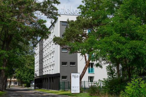 Hel Resort | Halo Hel