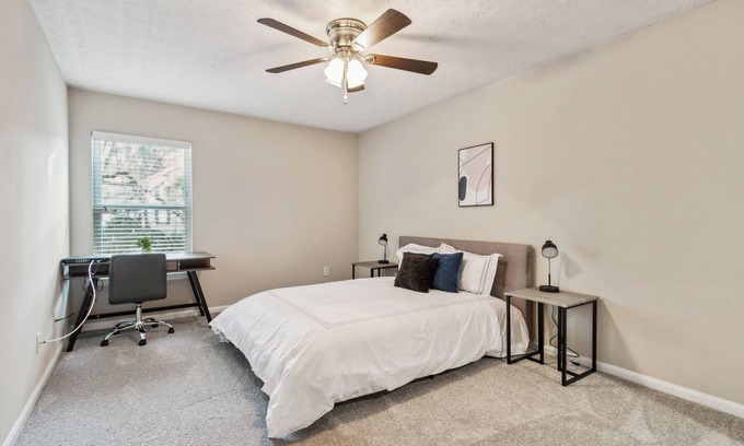 Cumberland Apartment | Halsten at Vinings 2516 spacious 1 Bed 1 bath