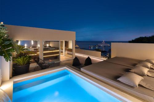 Rhodes Apartment | Hamilton Elite Penthouse