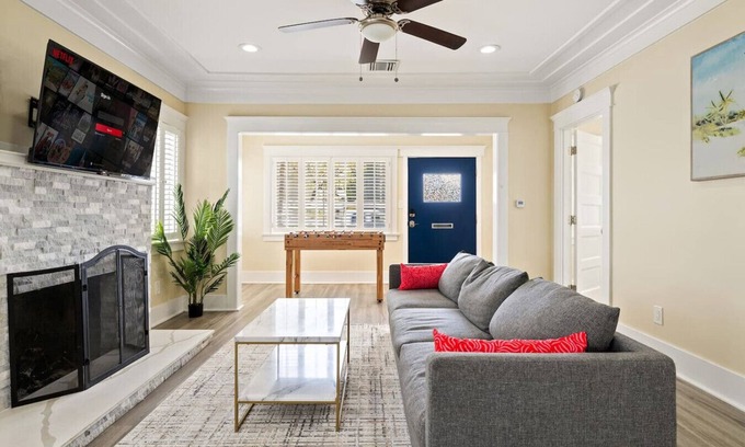 Eastside House | Hammock & Games | 30 Min to Disneyland