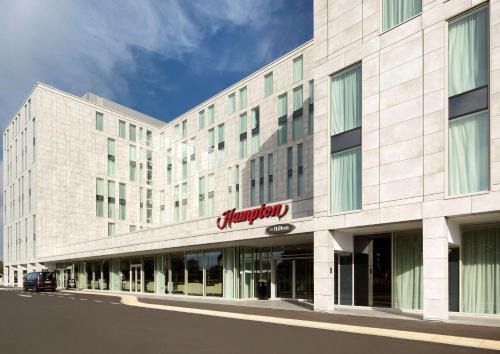 Stansted Hotel | Hampton By Hilton London Stansted Airport