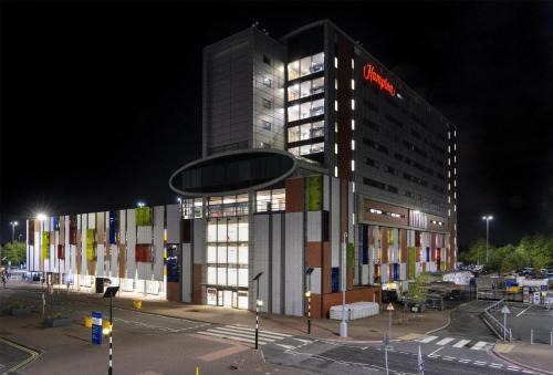 Speke Hotel | Hampton by Hilton Liverpool John Lennon Airport