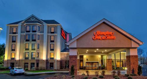 Skyland Hotel | Hampton Inn and Suites Asheville Airport